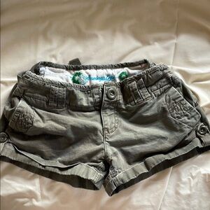 American Eagle Women’s Camo adjustable cotton Shorts size 4 excellent condition